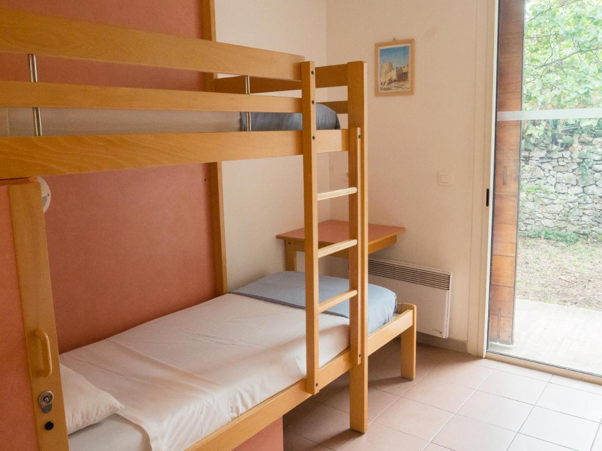 Auberge De Jeunesse Hi Nîmes Dış mekan fotoğraf
