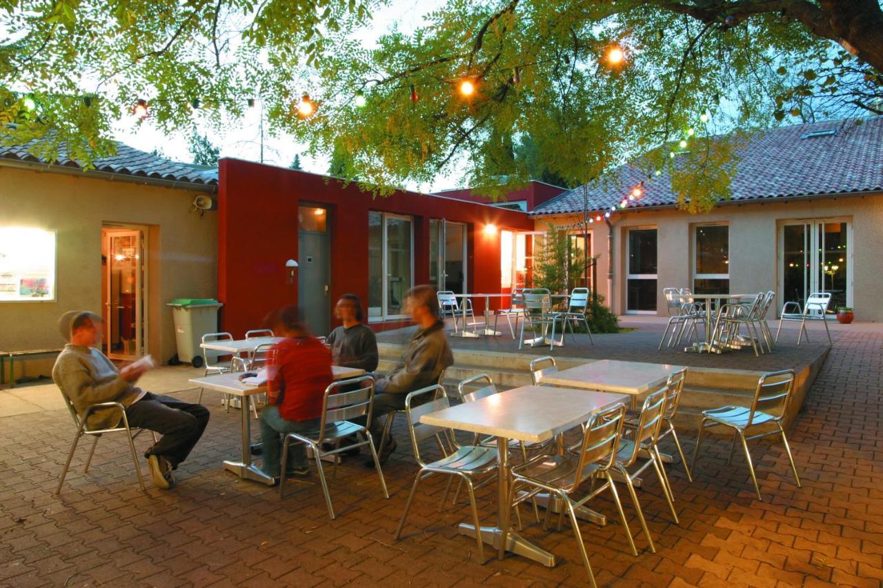 Auberge De Jeunesse Hi Nîmes Dış mekan fotoğraf