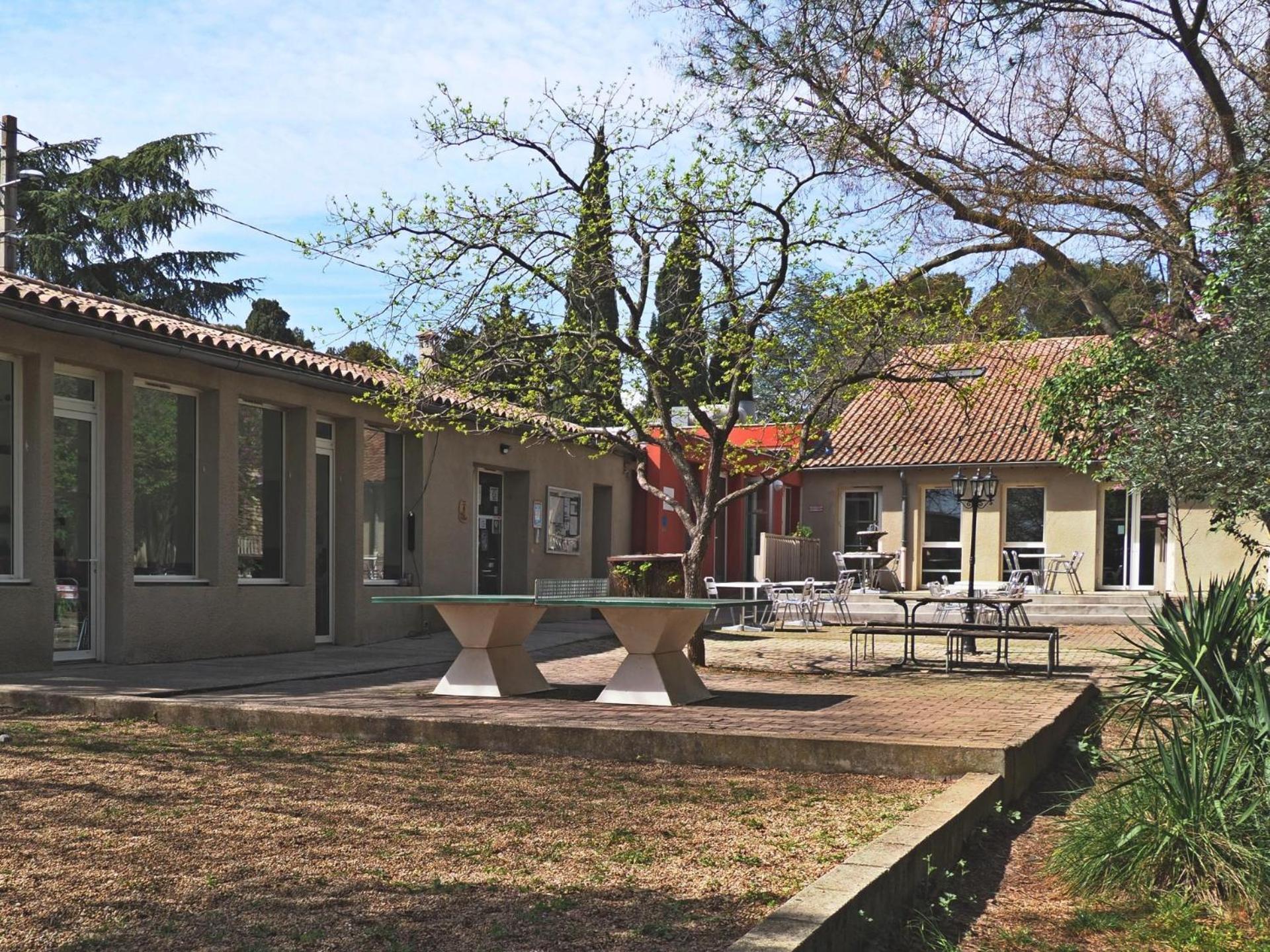 Auberge De Jeunesse Hi Nîmes Dış mekan fotoğraf